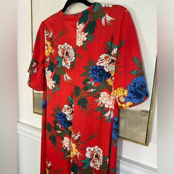 CLUB L LONDON Red Silk Floral Tie Front Short Sleeved Wrap Dress Size 8 - Picture 10 of 10